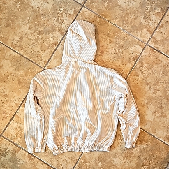 Babe Didrikson Seersucker Hooded Tan and White Striped Jacket - Picture 5 of 6